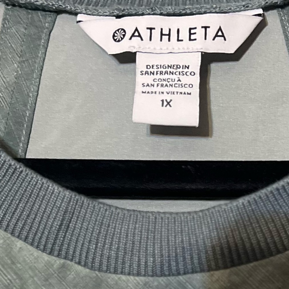 Athleta Zephyr Print Green & White Sleeveless Lightweight Tank Top - Picture 3 of 3